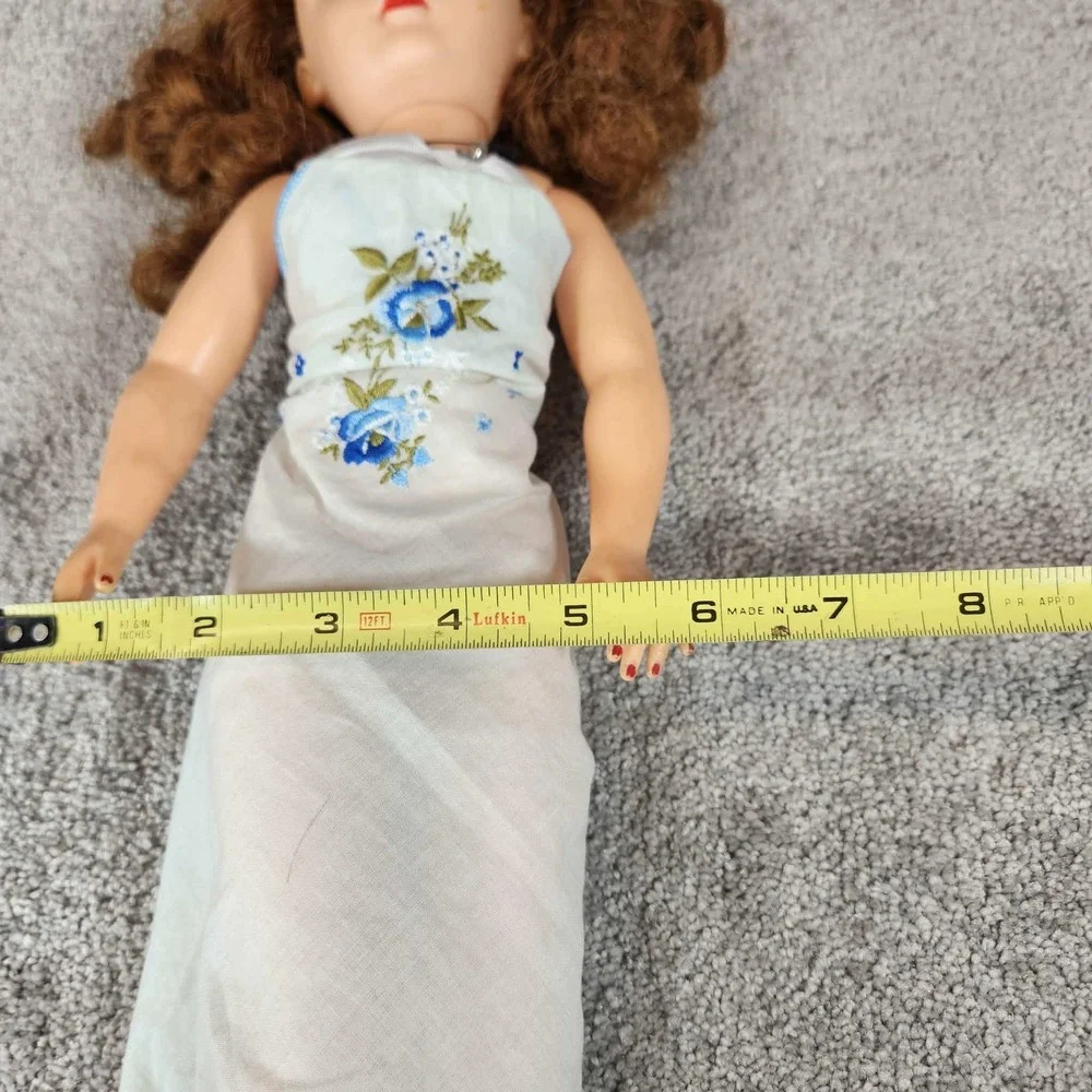Ideal Doll VT-18 Vintage‎ 1950s Auburn Hair Sleep Eyes Blue Floral Gown 18 Inch